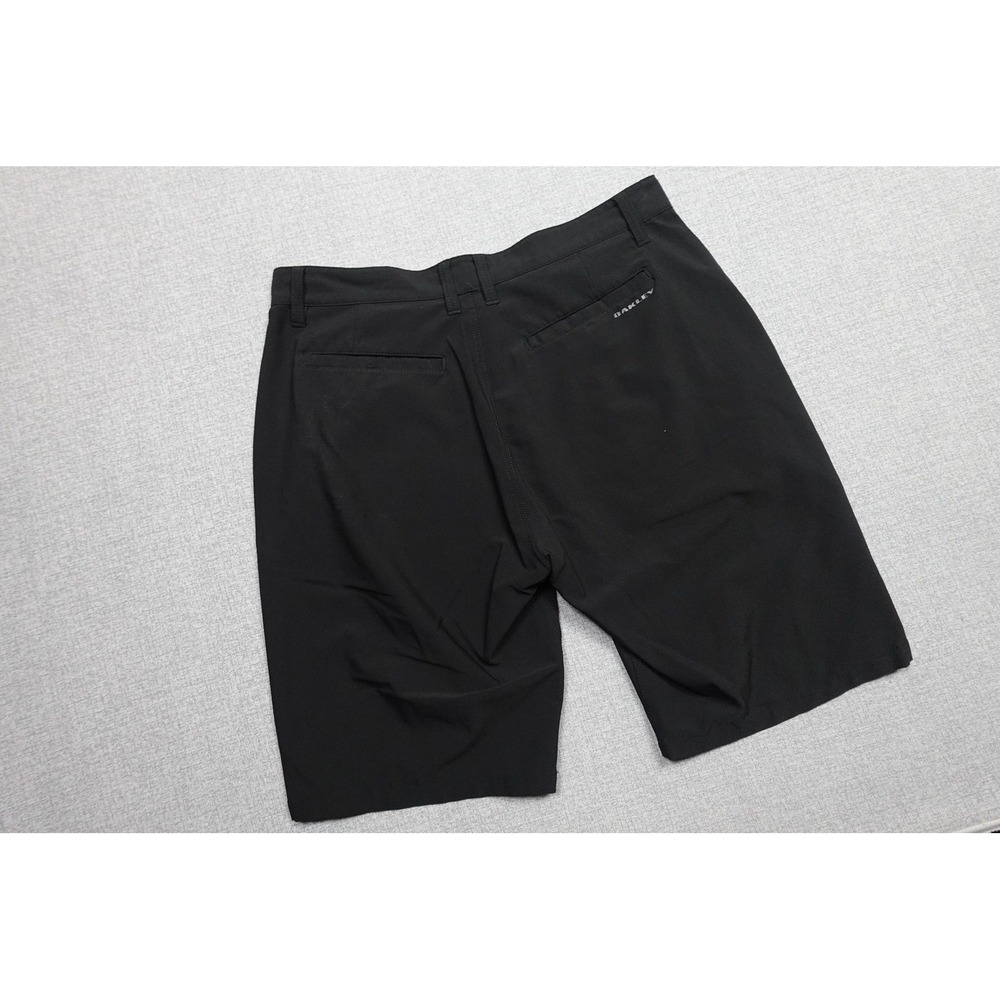 Oakley Shorts Mens 34 Black Chino Golf Microfiber 11 Inseam Stretch Performance